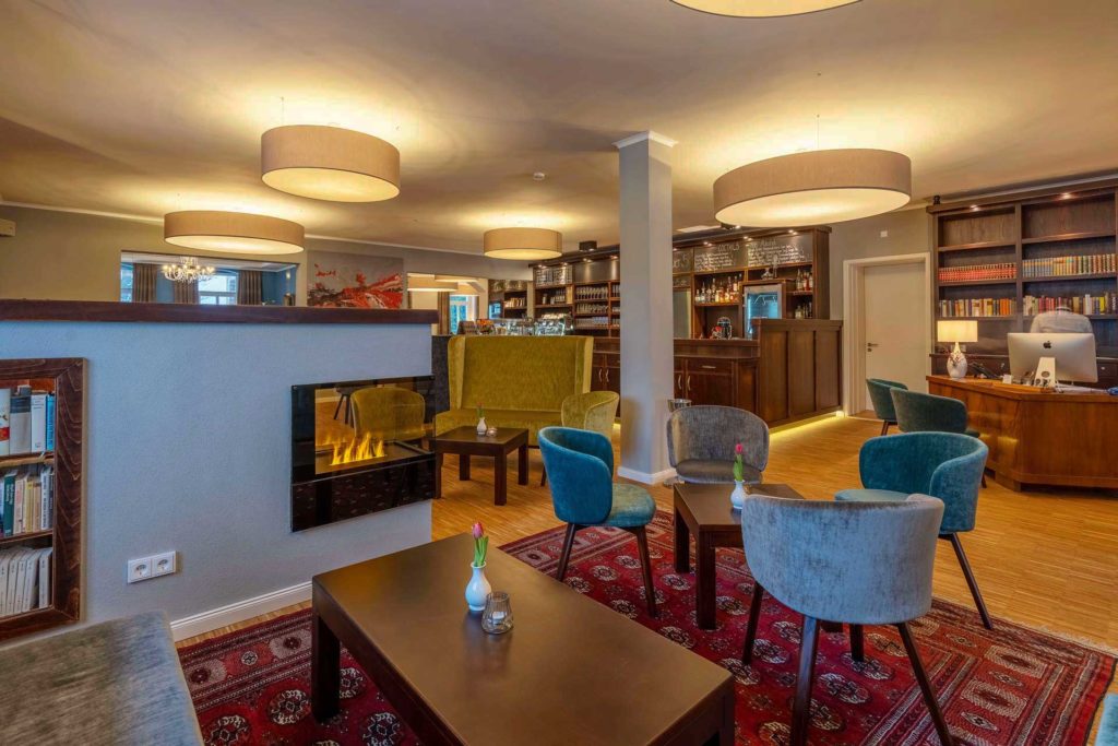 quartier-5-startseite-galerie-wohnzimmer-bar